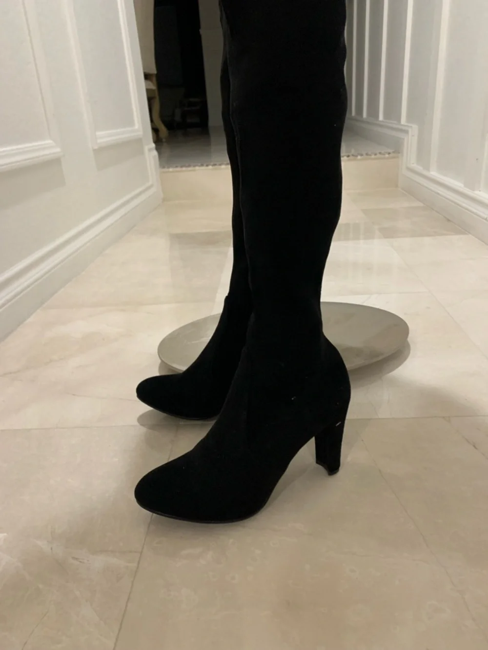 Stuart Weitzman Highland Stretch-Black Suede Over-the-Knee Boot Size 40